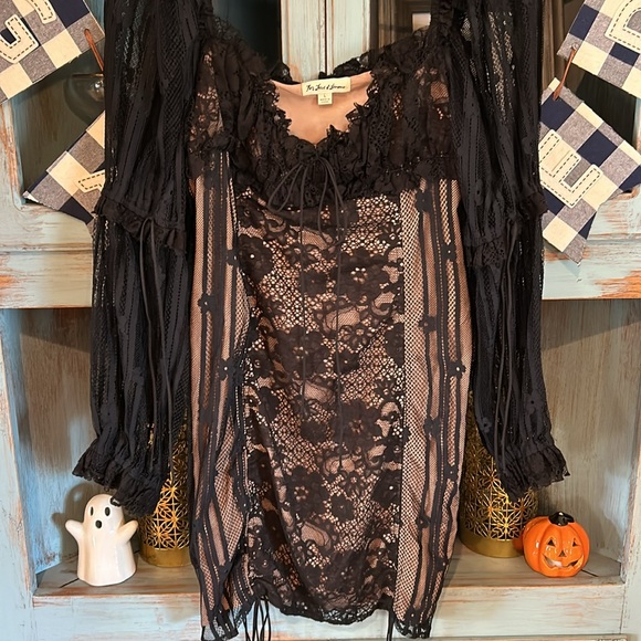 For Love & Lemons large Lacy black dress - Picture 13 of 15